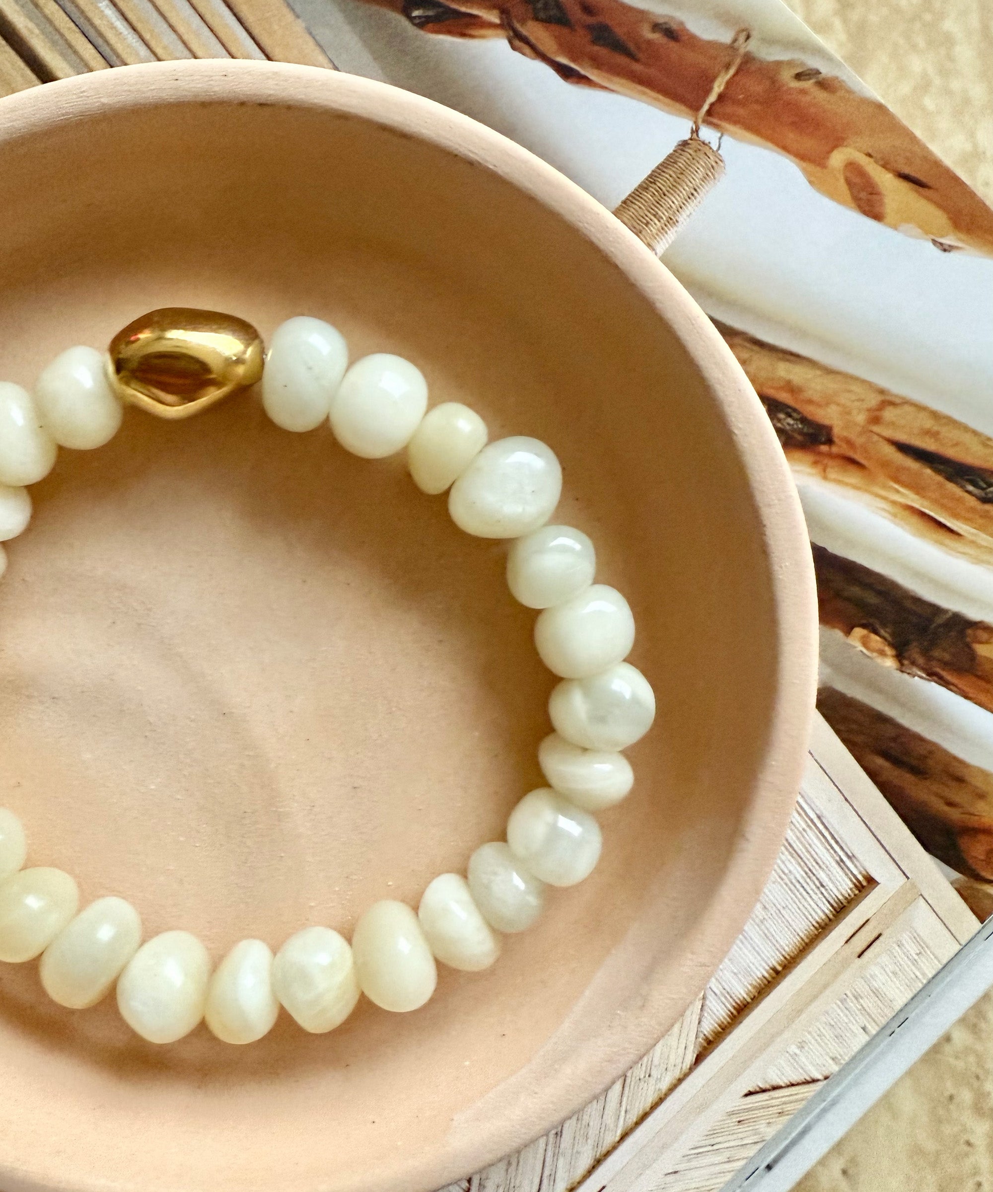 ANCIENT HOPE BRACELET WITH MOONSTONE (LIMITED-EDITION)