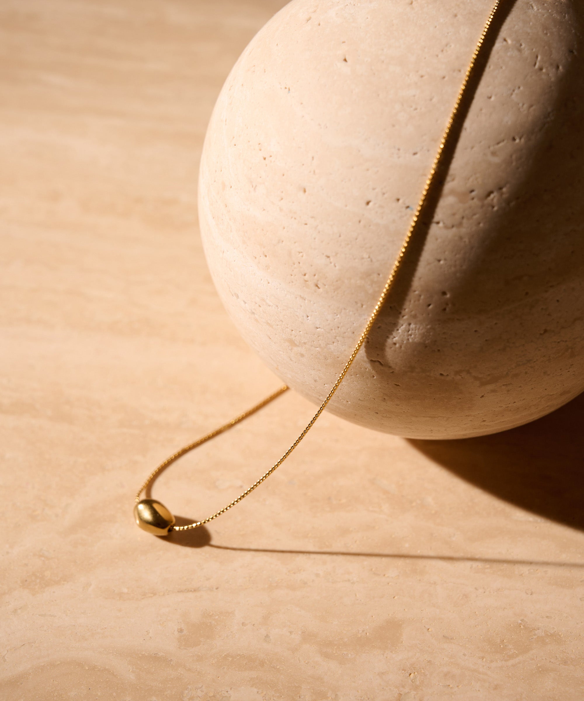 LIGHT SOURCE NECKLACE