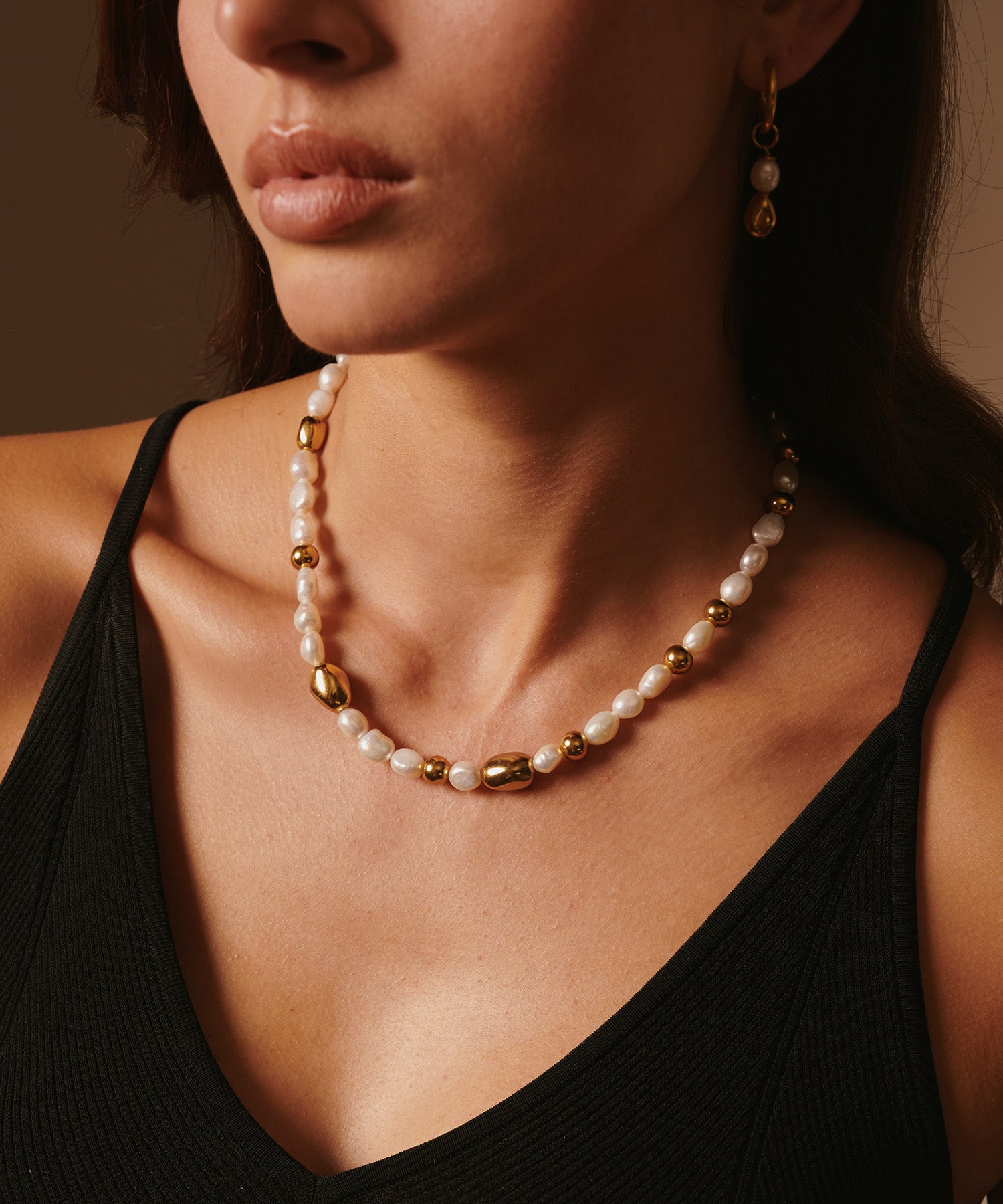 PRIMAL SAGE NECKLACE WITH PEARLS