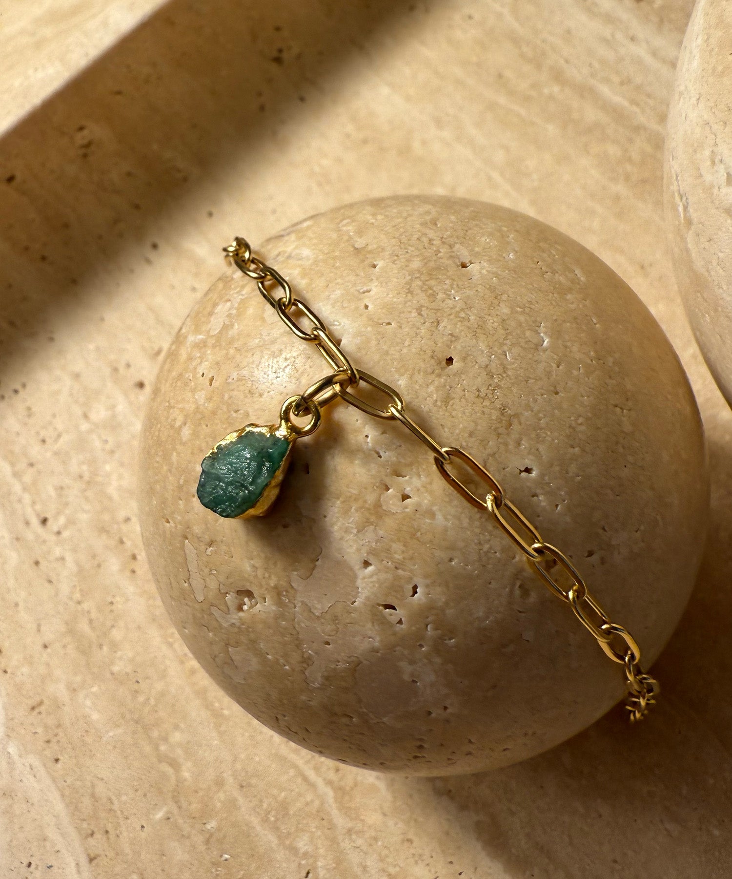 THE TAURUS BRACELET WITH EMERALD