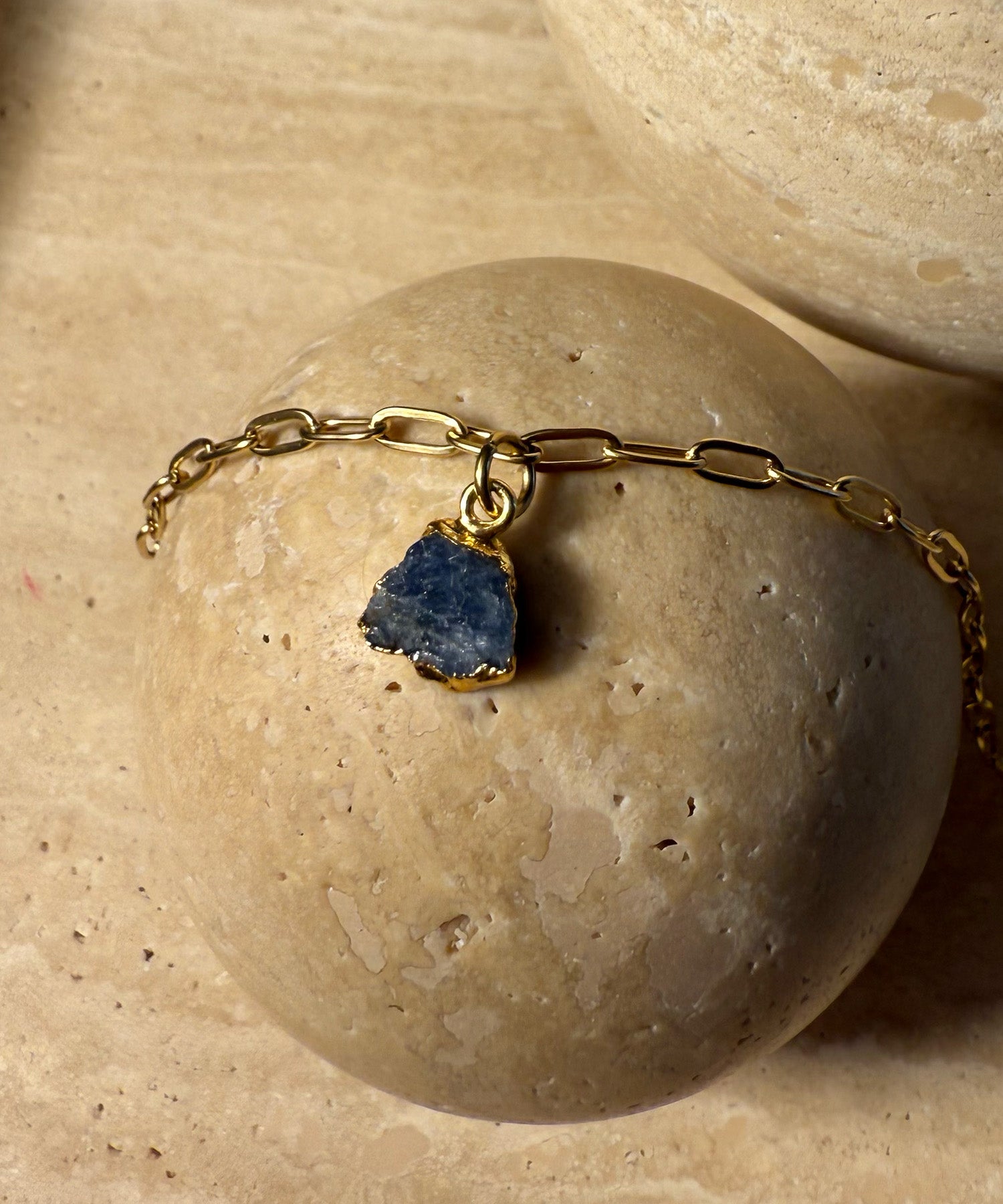 THE VIRGO BRACELET WITH SAPPHIRE