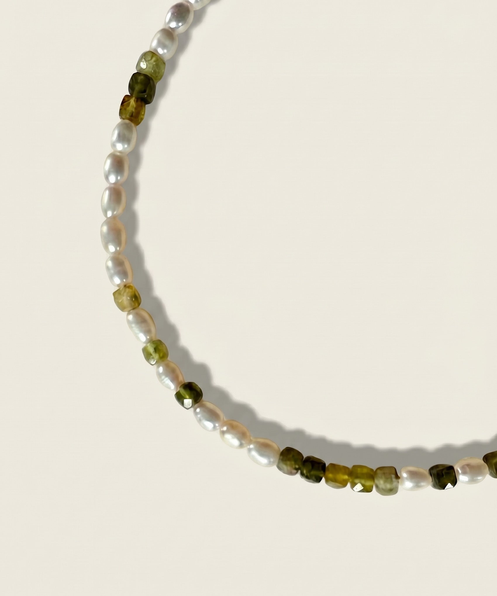 DIVINE LOVE NECKLACE WITH TSAVORITE GARNET & PEARLS
