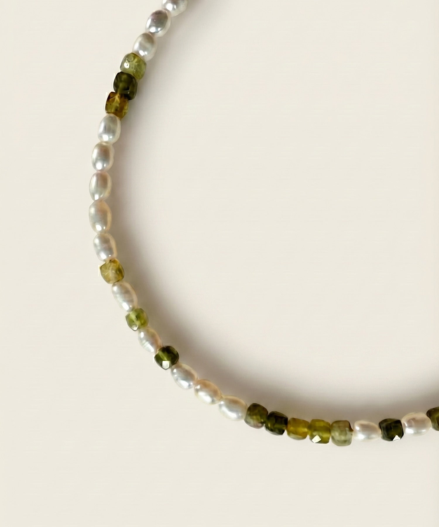 DIVINE LOVE NECKLACE WITH TSAVORITE GARNET & PEARLS