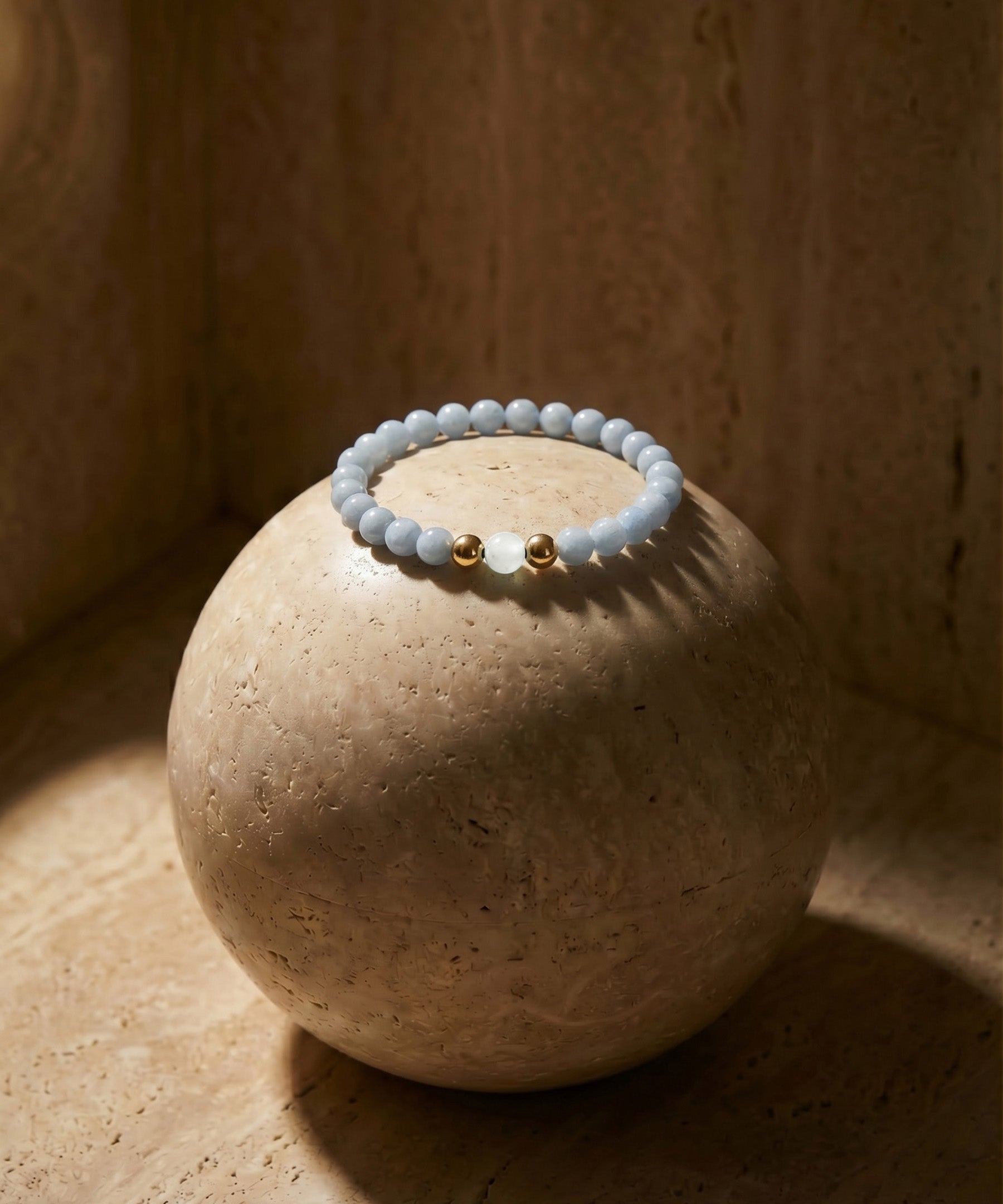 NURTURING MOON BRACELET WITH MOONSTONE & AQUAMARINE