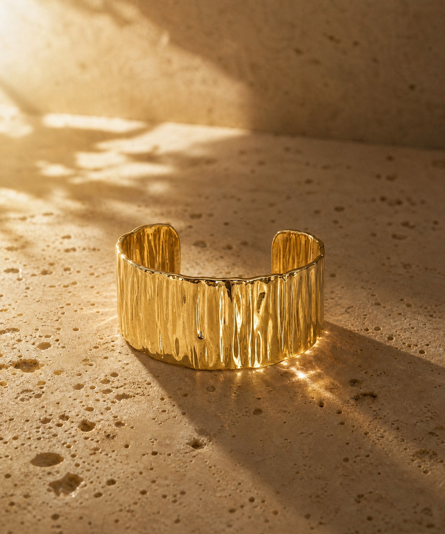 PROTECTION CUFF BRACELET (LIMITED-EDITION)