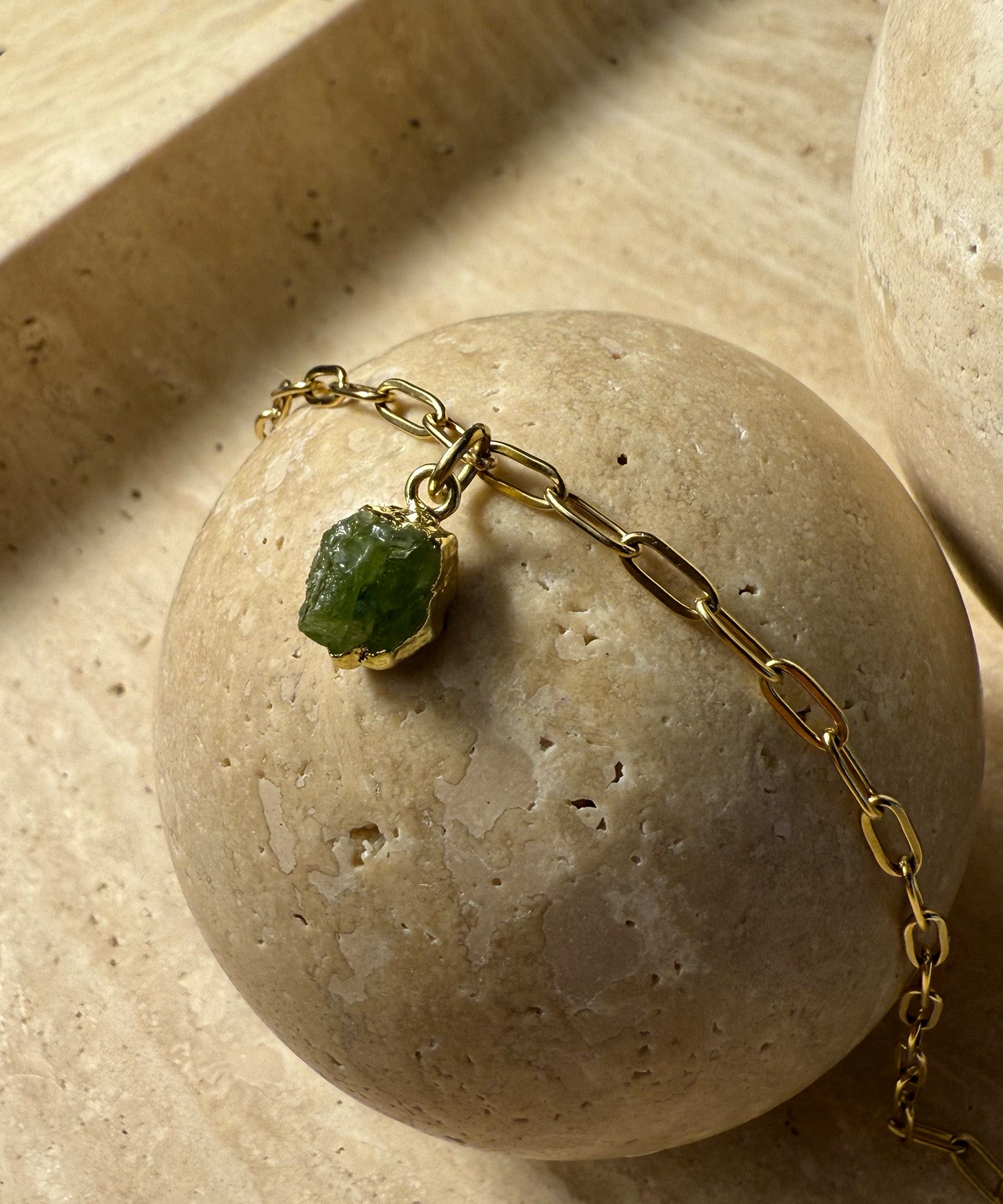 THE LEO BRACELET WITH PERIDOT
