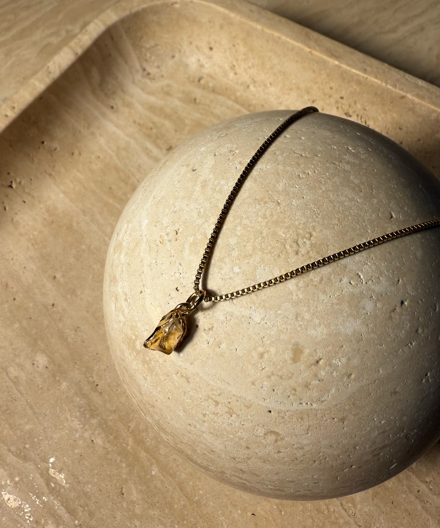 THE SCORPIO NECKLACE WITH CITRINE