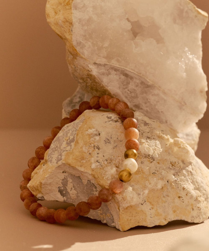 WANDERLUST SUNRAY BRACELET WITH PEARL & SUNSTONE